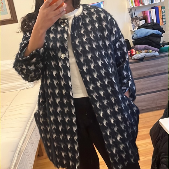 Navy & White Houndstooth Coat - Picture 3 of 6